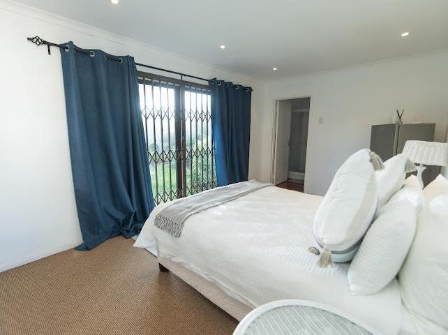 5 Bedroom Property for Sale in Summerstrand Eastern Cape